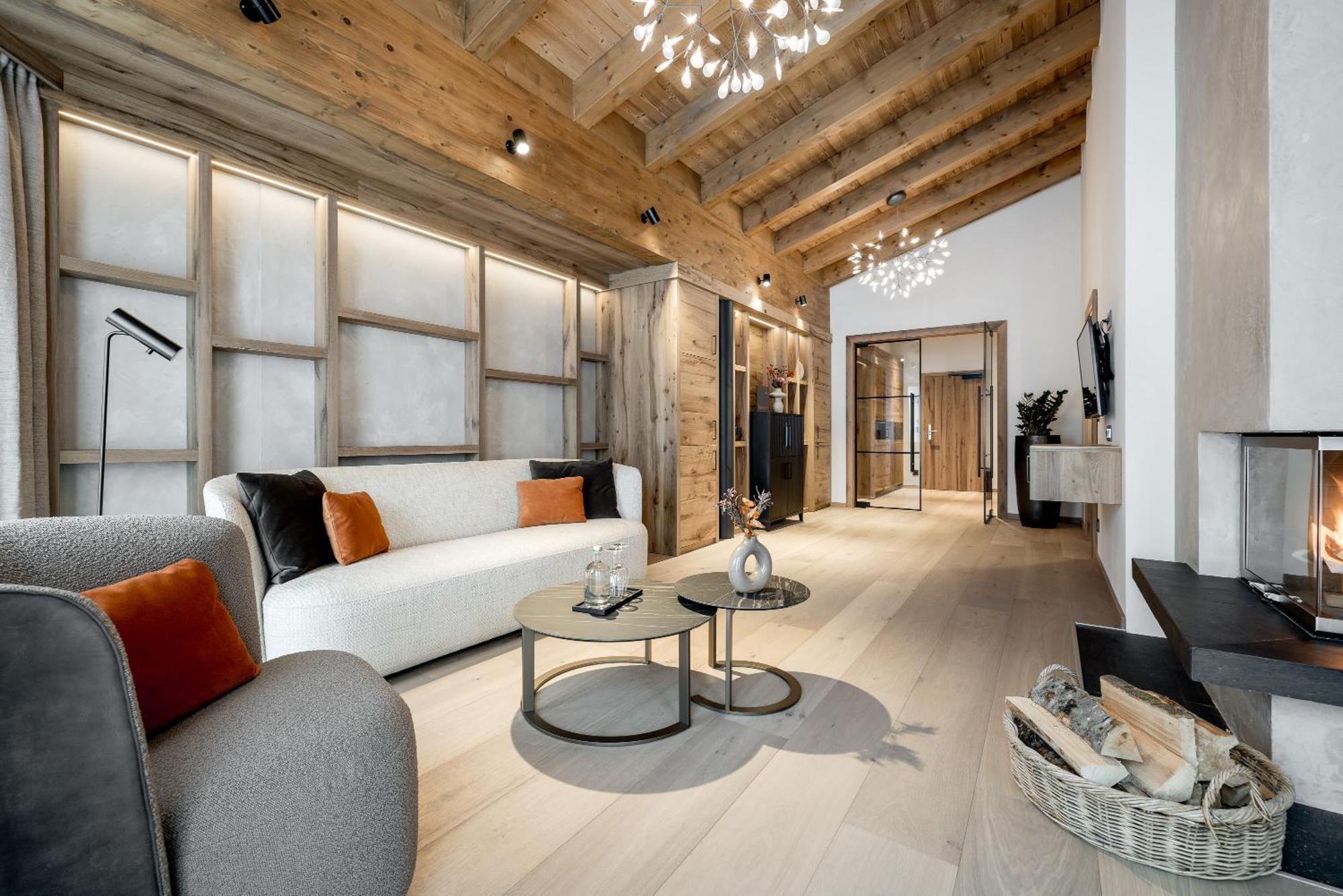 Two-Bedroom Suite,1588058907:JPEG